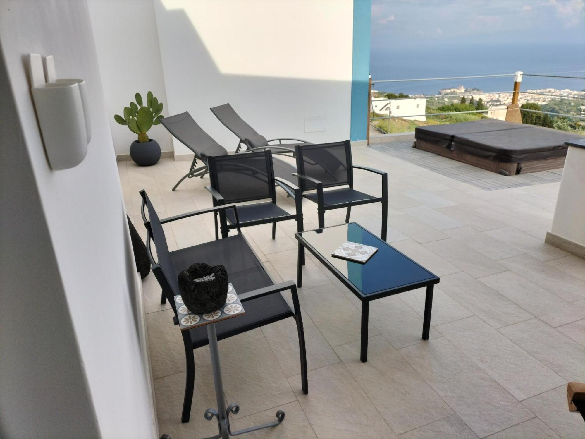 Sciara Eolie Ferienhaus *